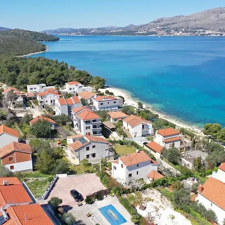 Barbara Trogir